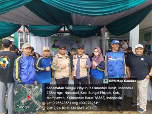 Pj. Gubernur Kalbar Serahkan Bantuan Logistik Kepada Masyarakat Terdampak Banjir di Kabupaten Mempawah