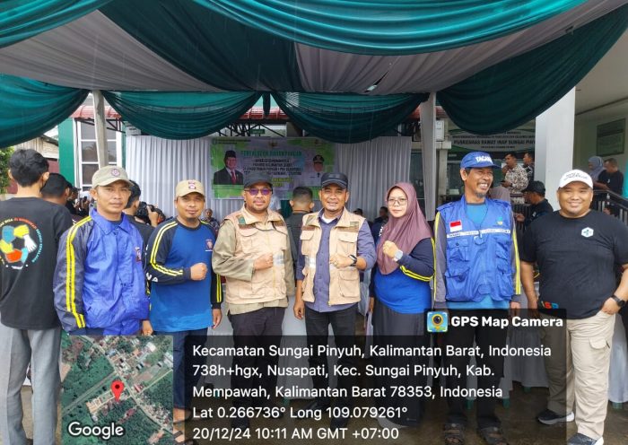 Pj. Gubernur Kalbar Serahkan Bantuan Logistik Kepada Masyarakat Terdampak Banjir di Kabupaten Mempawah